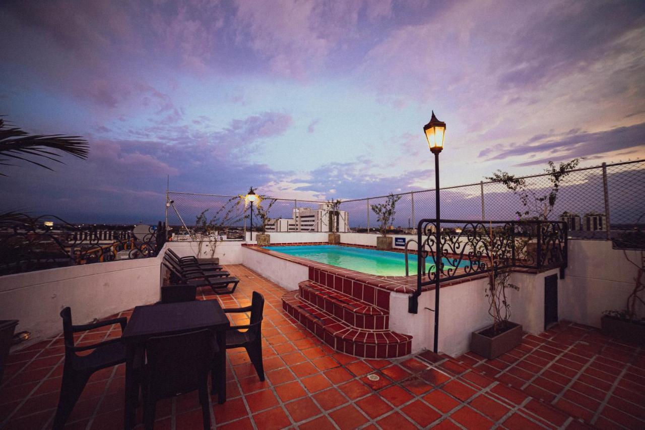 Hotel Metropolis Plaza Cali Exterior foto